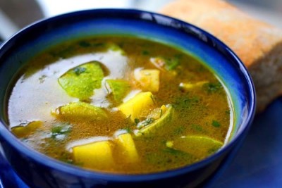 Ciorba de dovlecei, un preparat delicios, pe care-l poți savura și vara