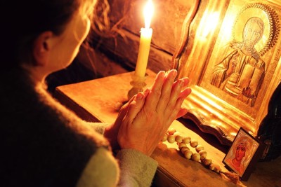 Novena la Duhul Sfânt, cea mai puternică rugăciune! Rostește-o nouă zile și vei avea noroc! 