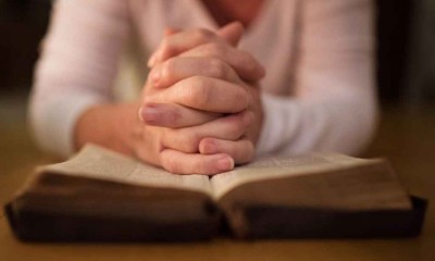 Rugăciunea pe care trebuie să o rostești în momentele de cumpănă. Îți va aduce liniștea sufletească