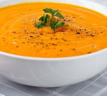 Supa cremă de morcovi cu ghimbir, un deliciu pe care trebuie să-l încerci